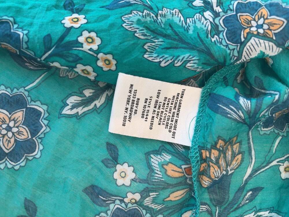 Ruby Rd. Floral top flowy - Picture 6 of 7